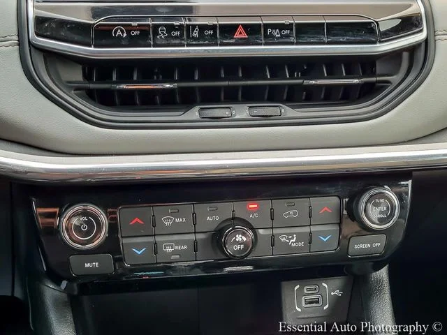 Certified Used 2023 Gray Jeep Limited image 20
