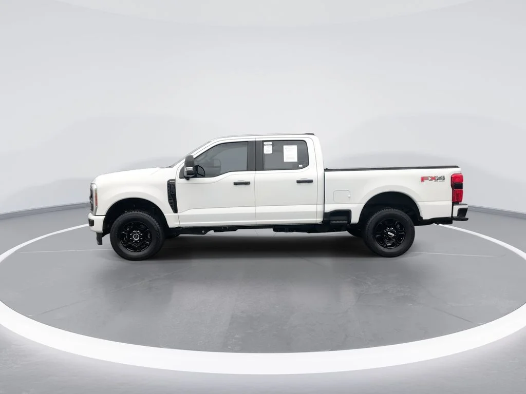 Used 2024 White Ford XL image 5