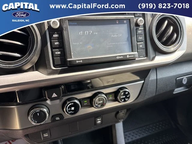 Used 2016 Gray Toyota SR5 image 25
