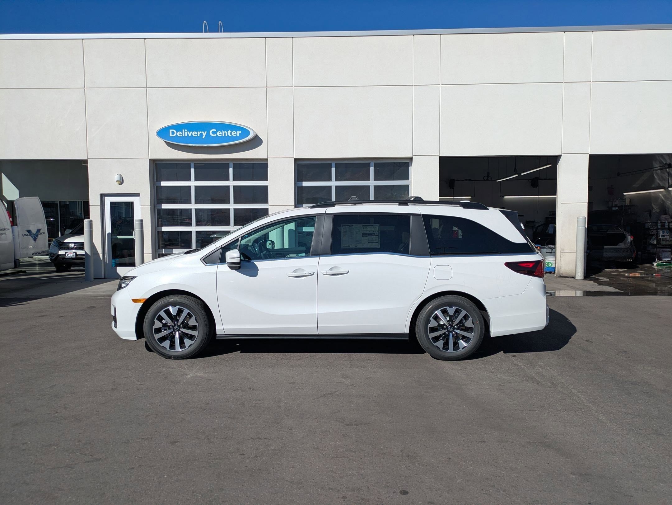 2026 Honda Odyssey EX-L - Photo 7