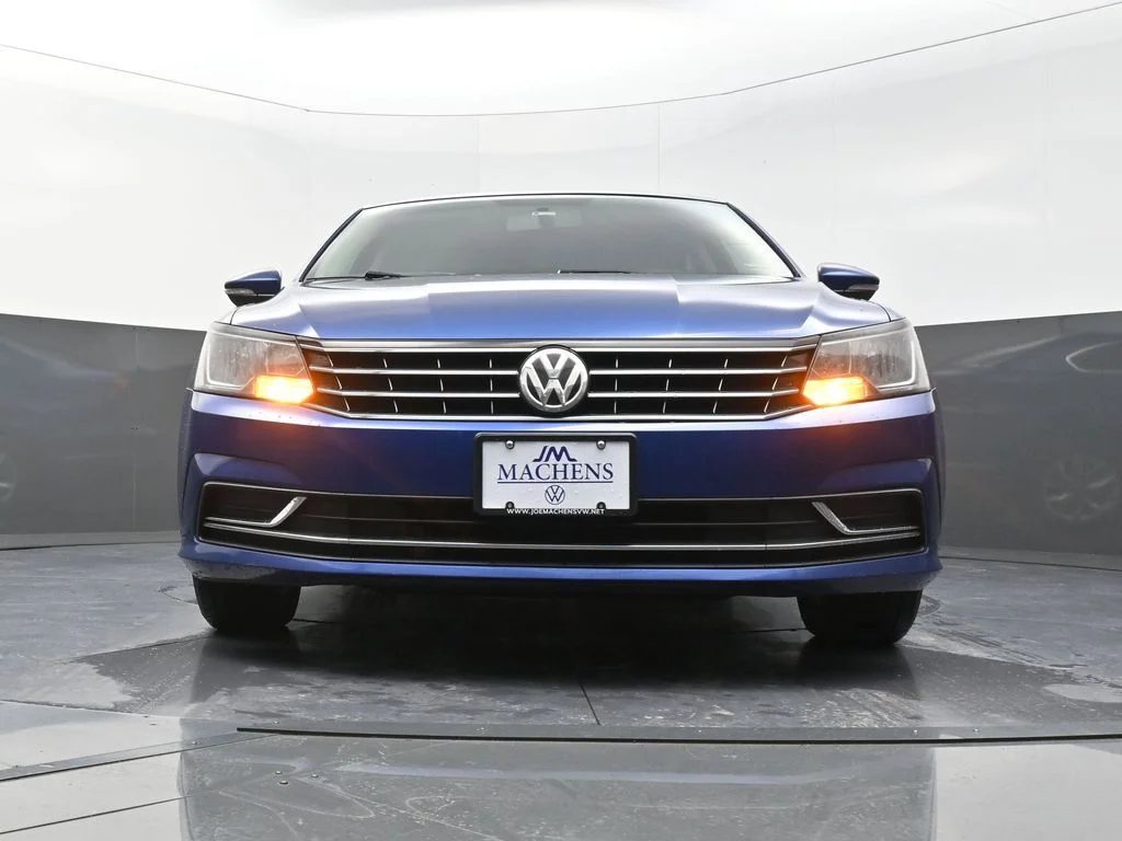 Used 2017 Blue Volkswagen 1.8T S image 24