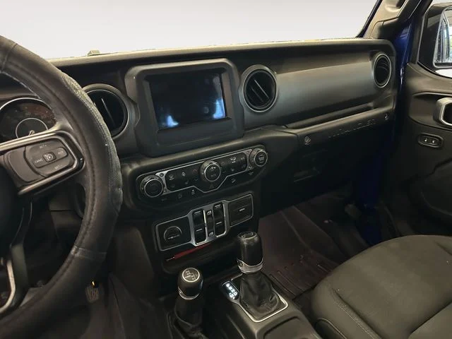 Used 2018 Blue Jeep Unlimited Sport S image 10