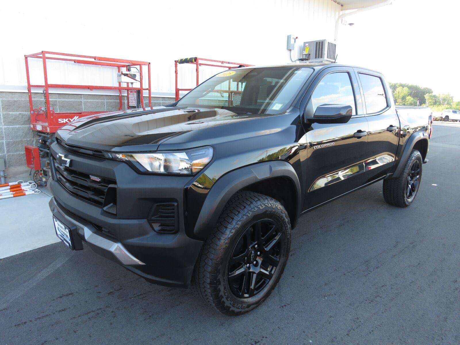 Used 2025 Black Chevrolet 4WD Trail Boss image 10