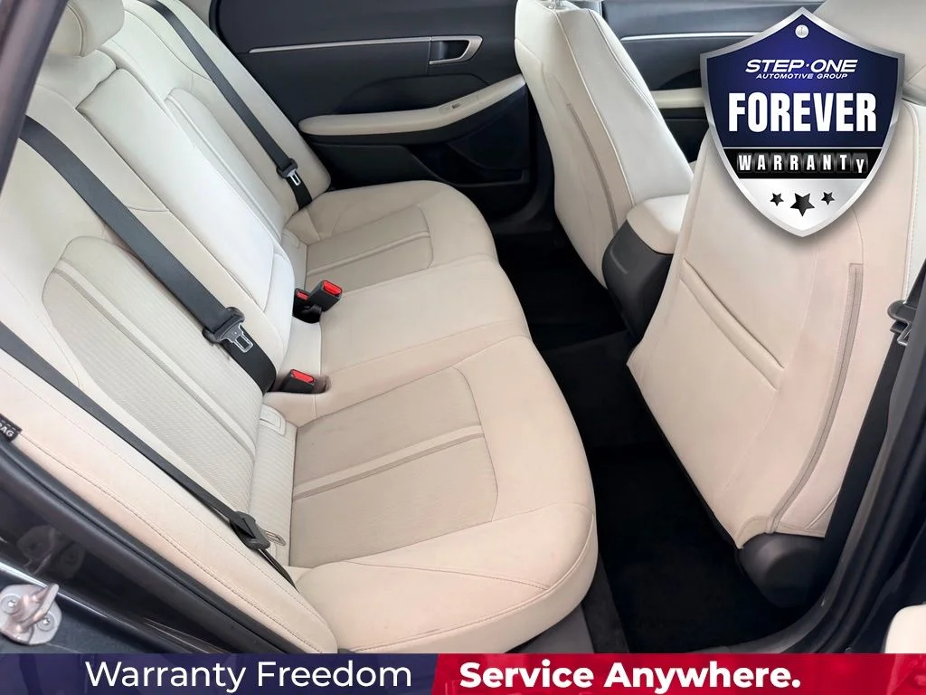 Used 2025 Gray Hyundai SEL image 33