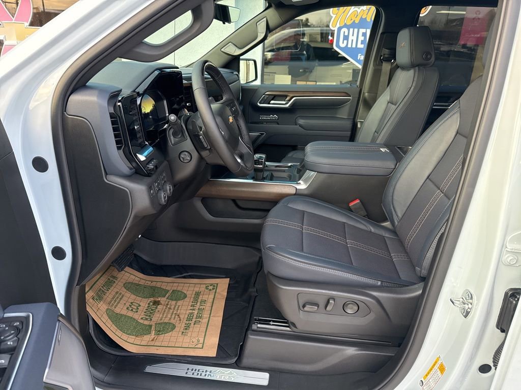 2026 Chevrolet Silverado 1500 High Country - Photo 16