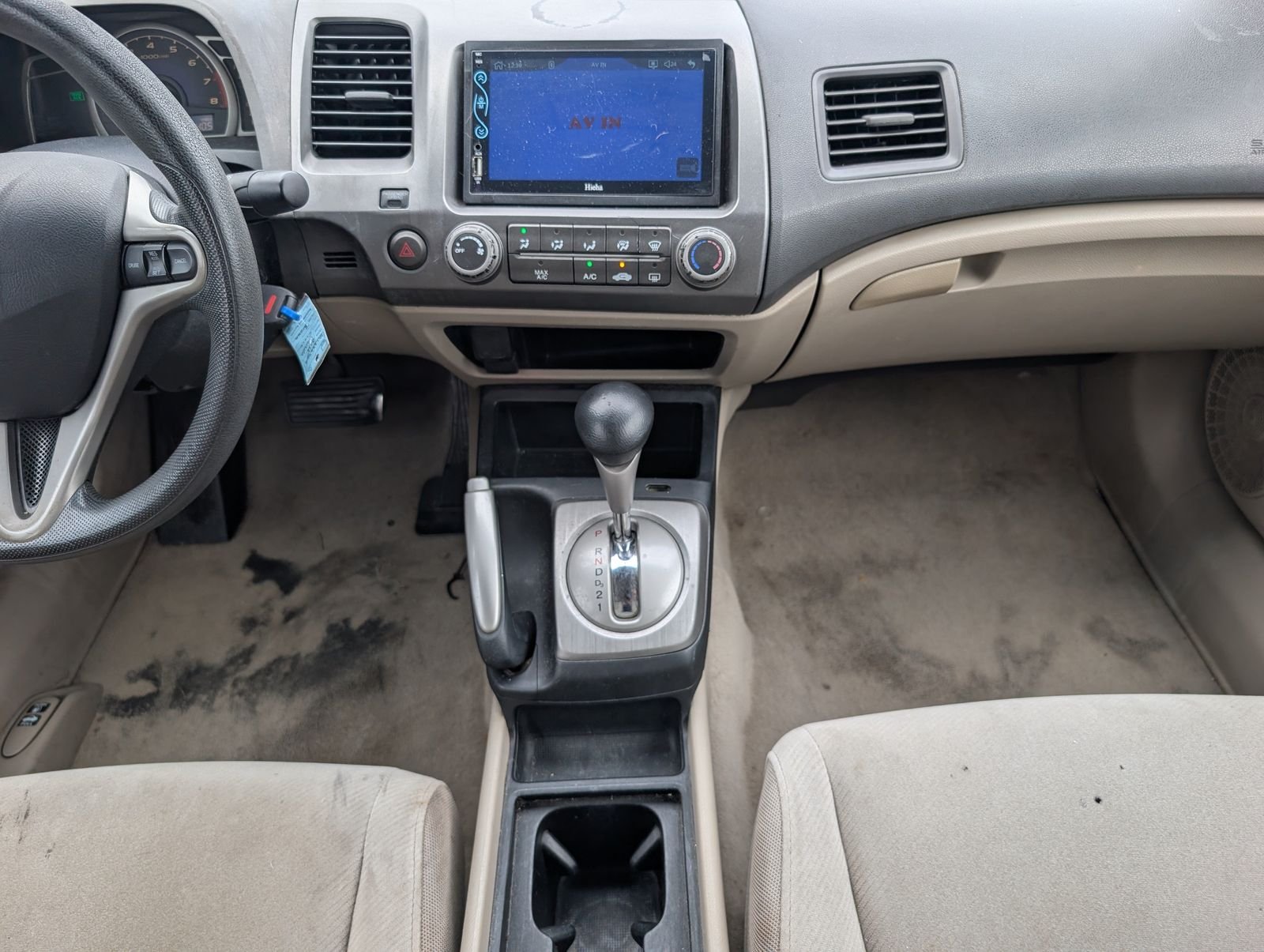 Used 2011 Champagne Honda LX image 7