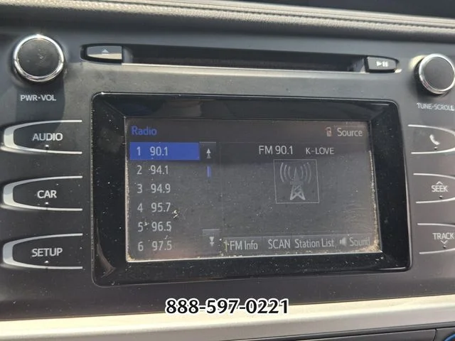 Used 2019 Silver Toyota LE image 22