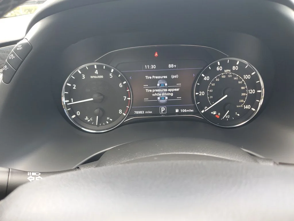 Used 2021 Blue INFINITI LUXE image 26