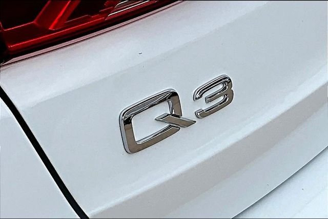 Used 2022 White Audi Premium Plus image 31