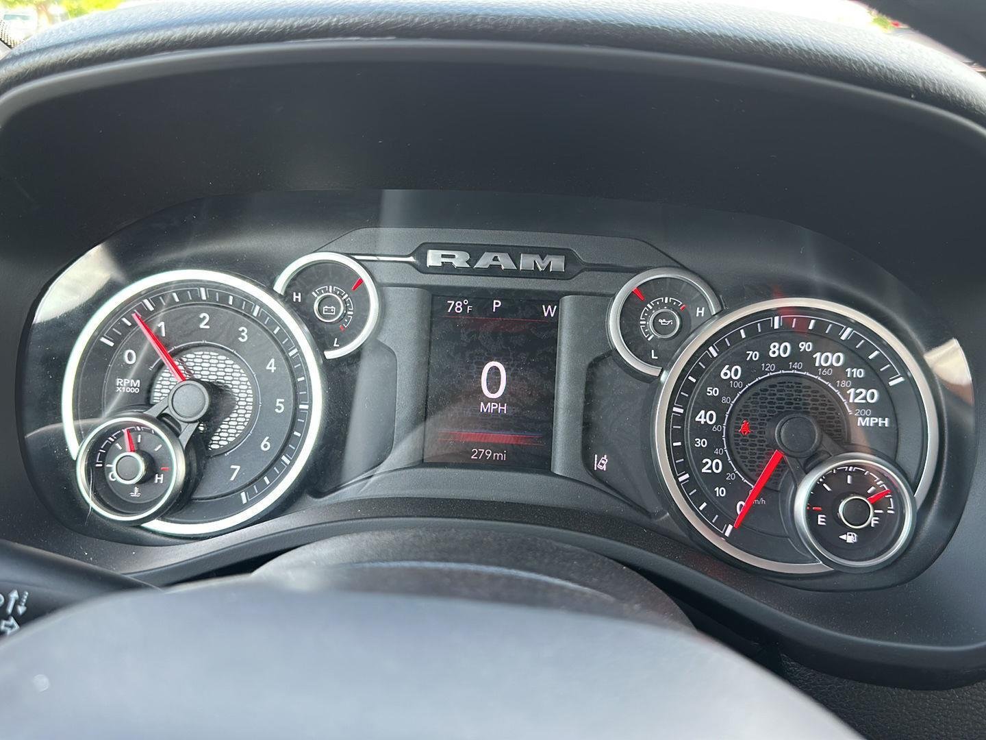2026 RAM 1500 Express - Photo 18