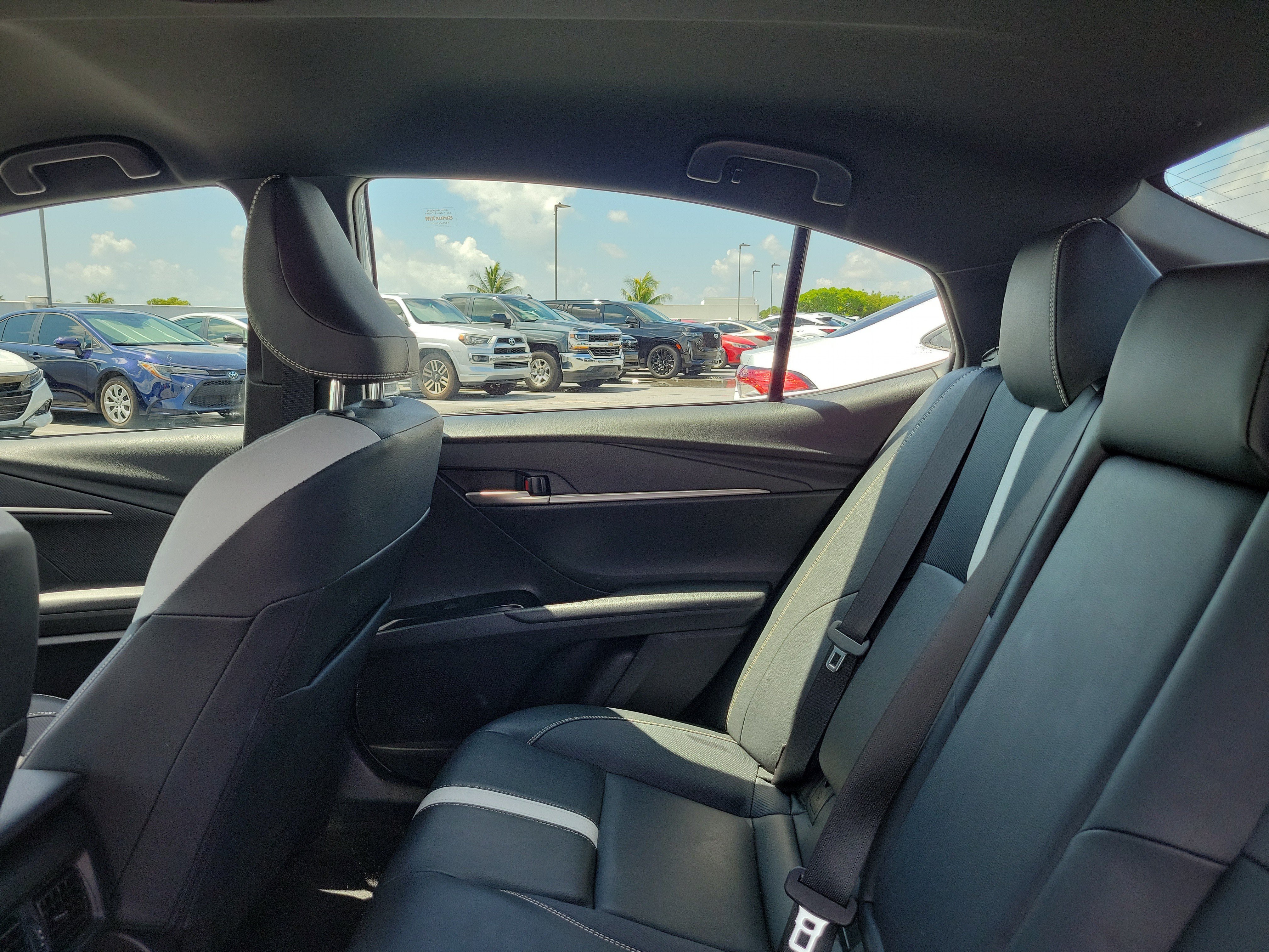 Used 2025 Ice Toyota SE image 13