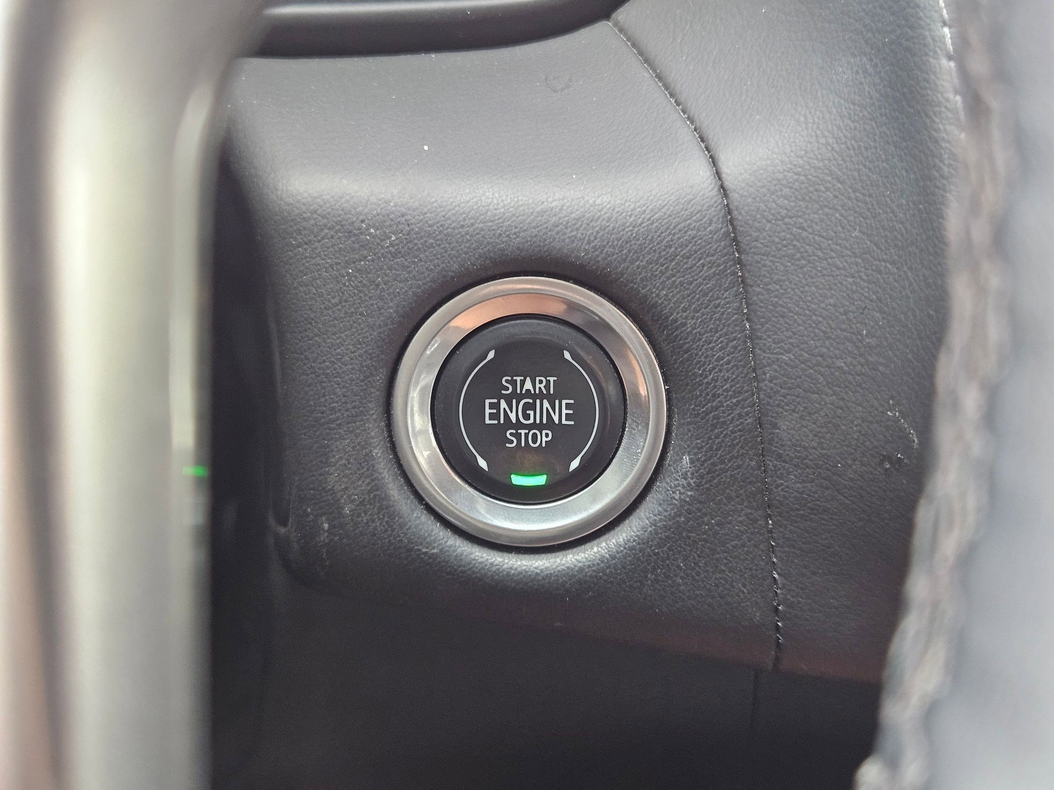 Certified Used 2024 Summit White Chevrolet Z71 image 18