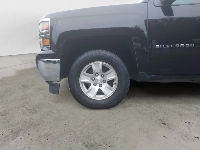 Used 2014 Black Chevrolet LT image 9