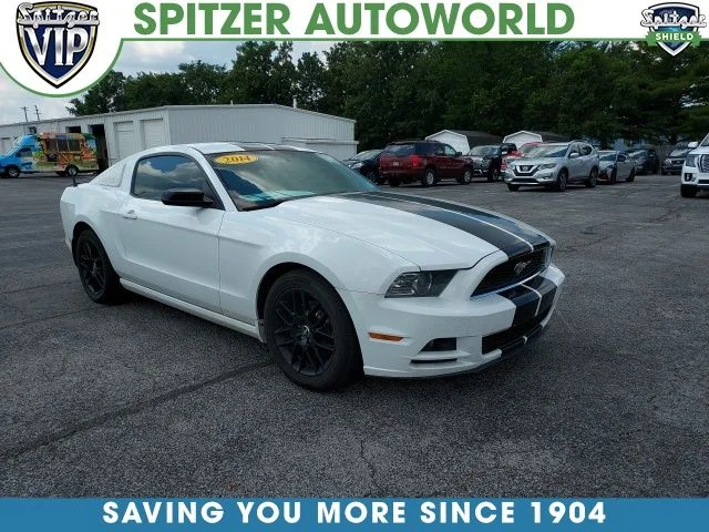 Used 2014 White Ford V6 image 1