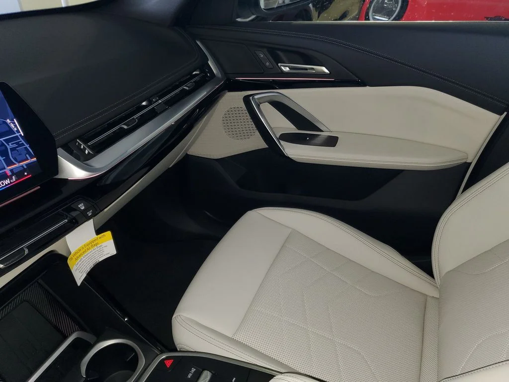 New 2027 Alpine White BMW xDrive28i image 20