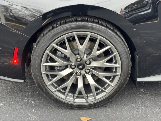 New 2026 Shadow Black Ford GT Premium image 4