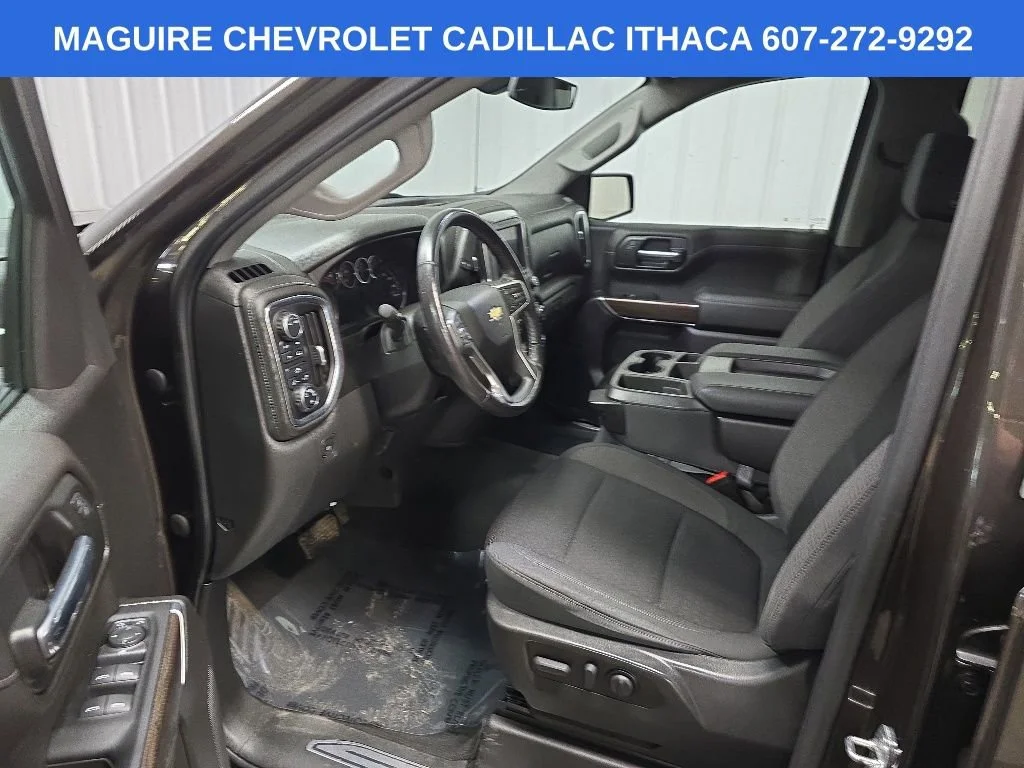 Used 2021 Oxford Brown Metallic Chevrolet LT image 28