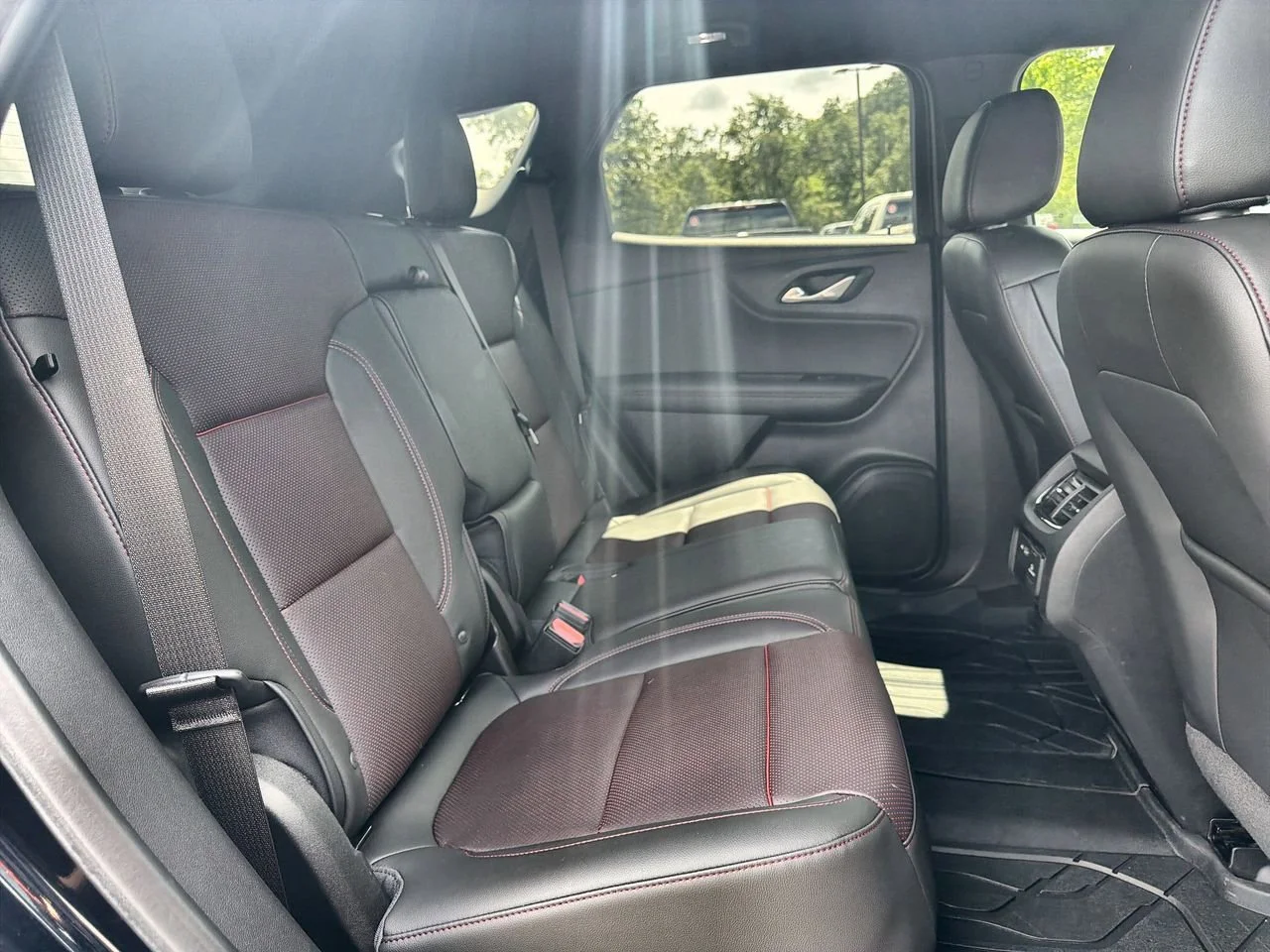 Used 2020 MIDNIGHT BLUE METALLIC Chevrolet RS image 22