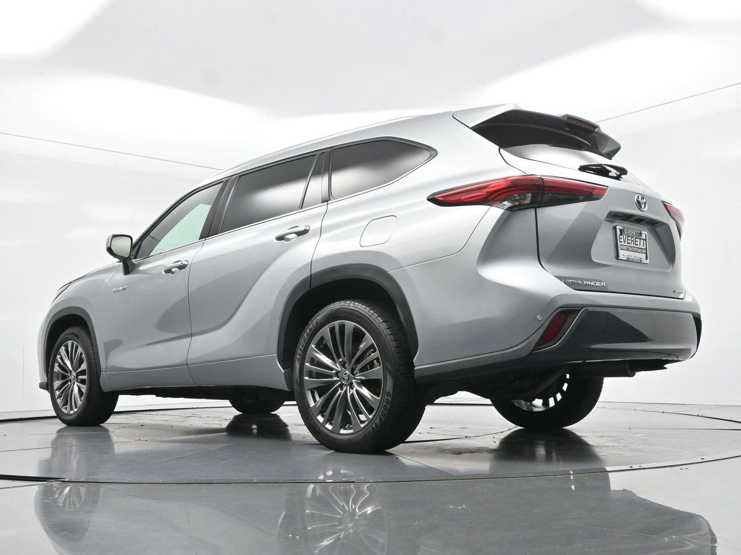 Used 2021 Celestial Silver Metallic Toyota Limited image 53