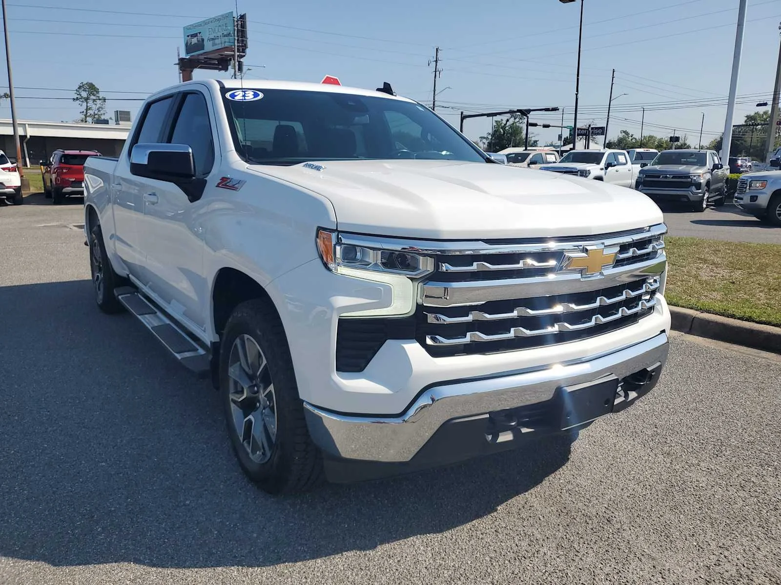 Used 2023 Summit White Chevrolet LT image 8