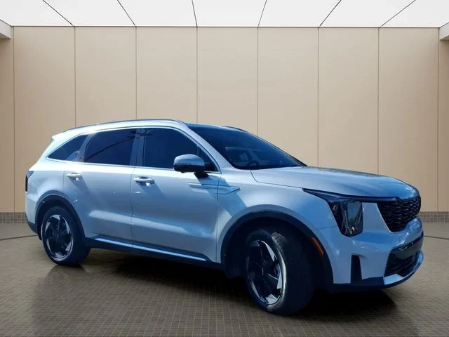 Used 2025 Silver Kia SX Prestige image 5