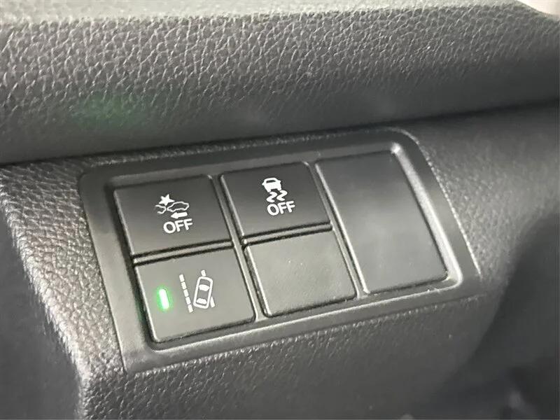 Used 2016 Black Honda Touring image 26