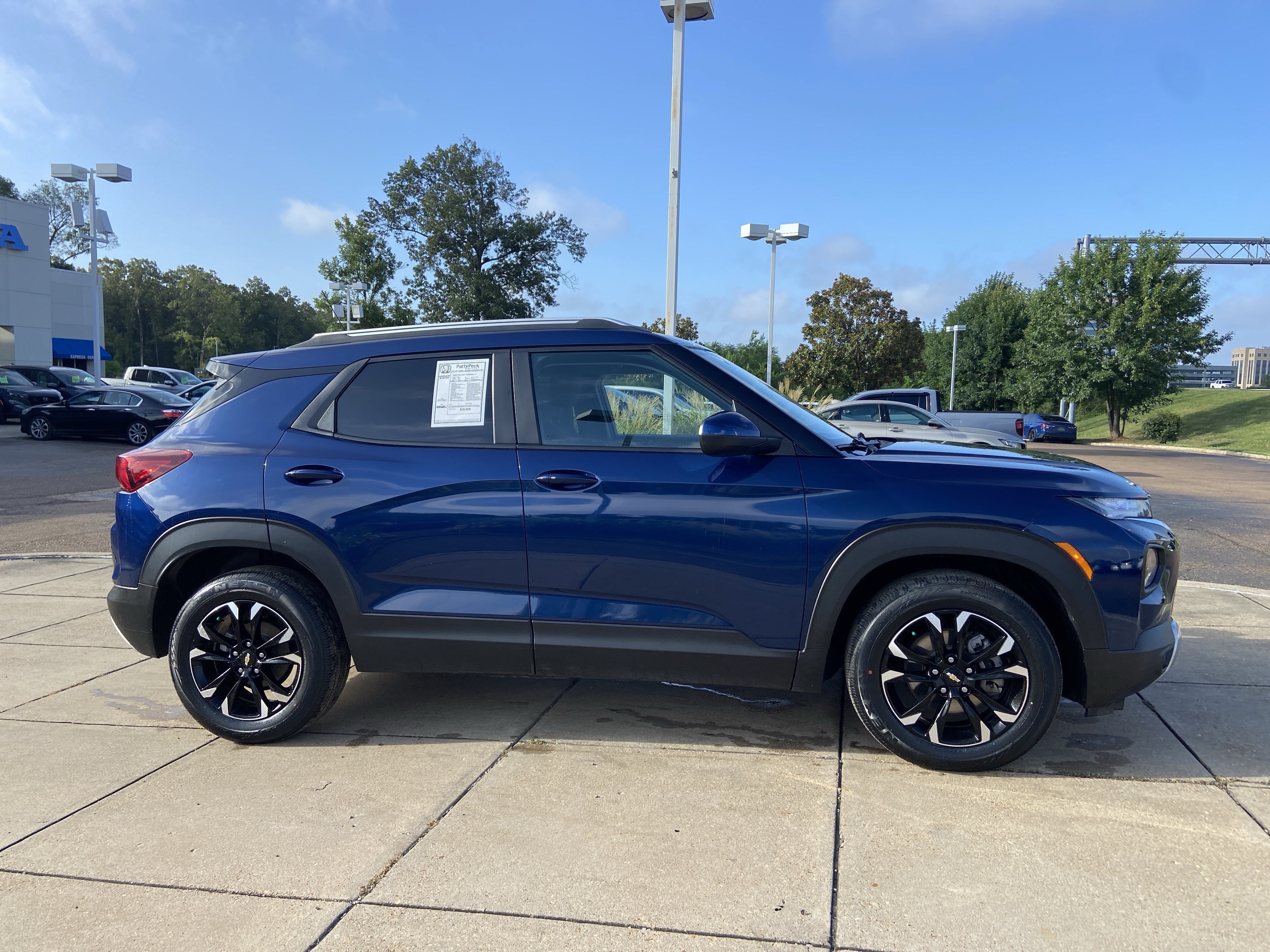Used 2023 Blue Glow Metallic Chevrolet LT image 13
