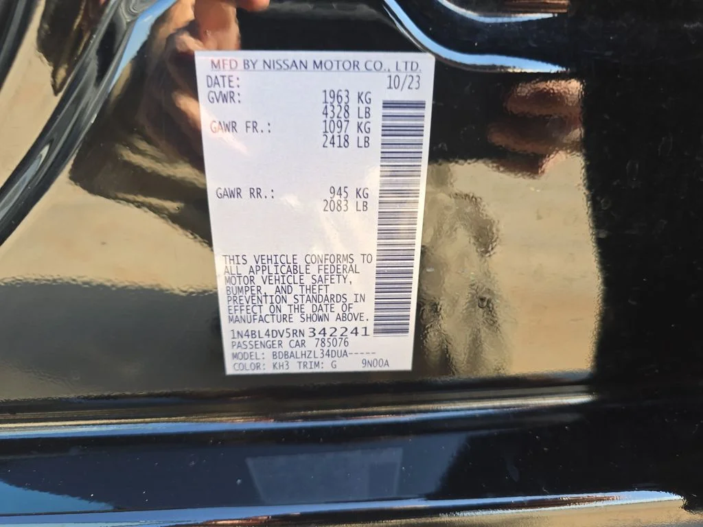 Used 2024  Nissan 2.5 SV image 33