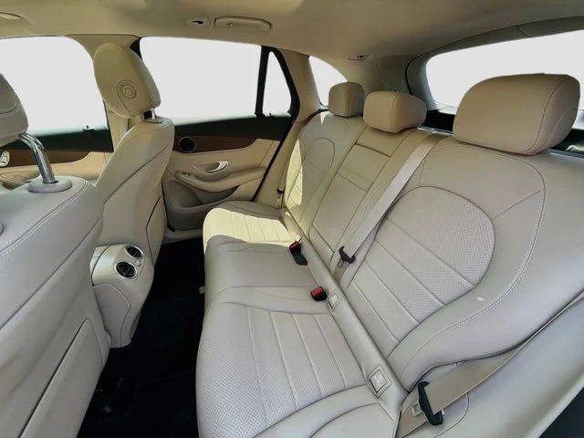 Used 2022  Mercedes-Benz GLC 300 image 20