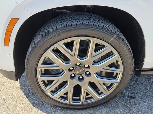New 2026 Glacier White Tricoat GMC Denali Ultimate image 4