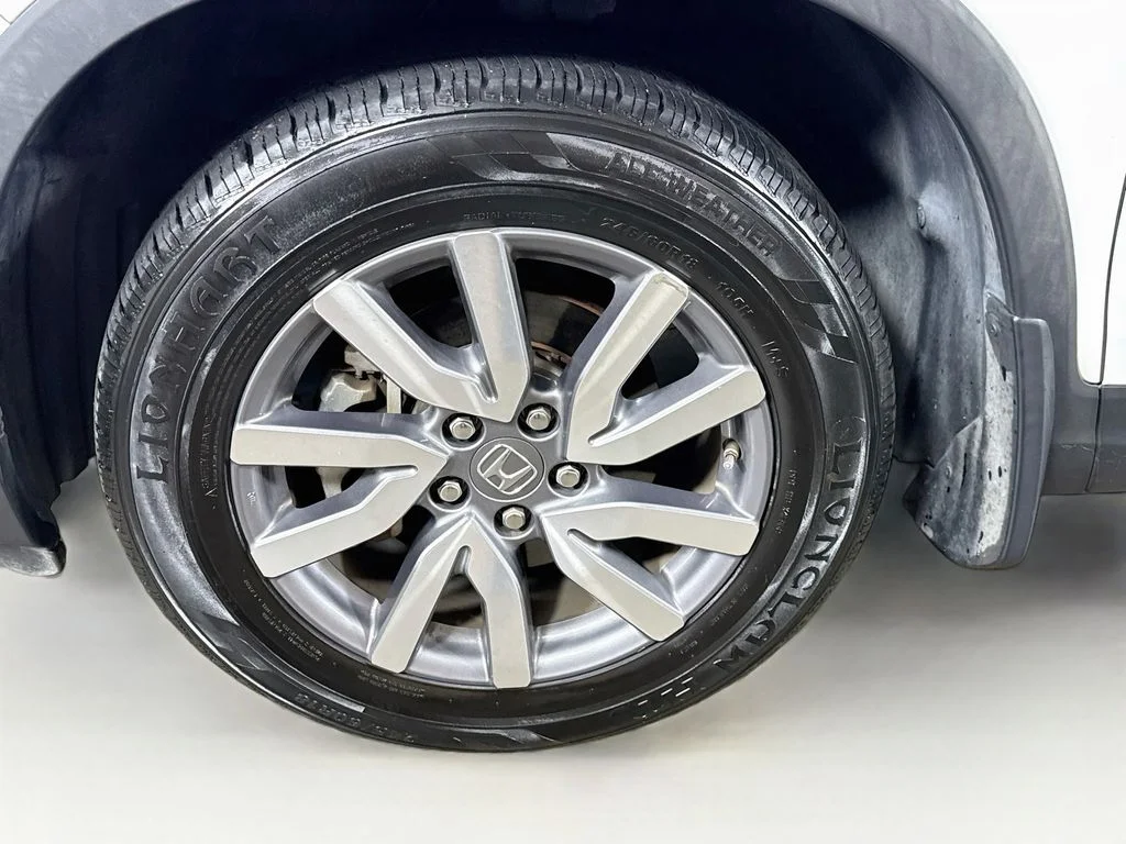 Used 2020 White Honda EX-L image 43