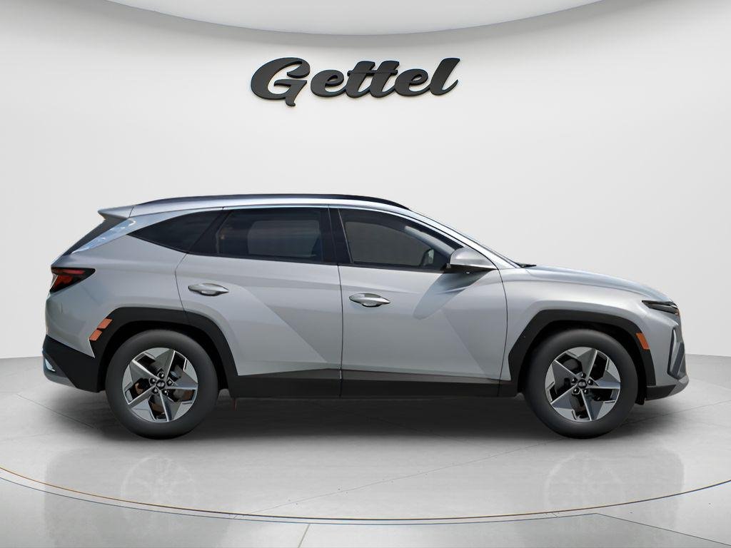 New 2026 Silver Hyundai SEL FWD image 7