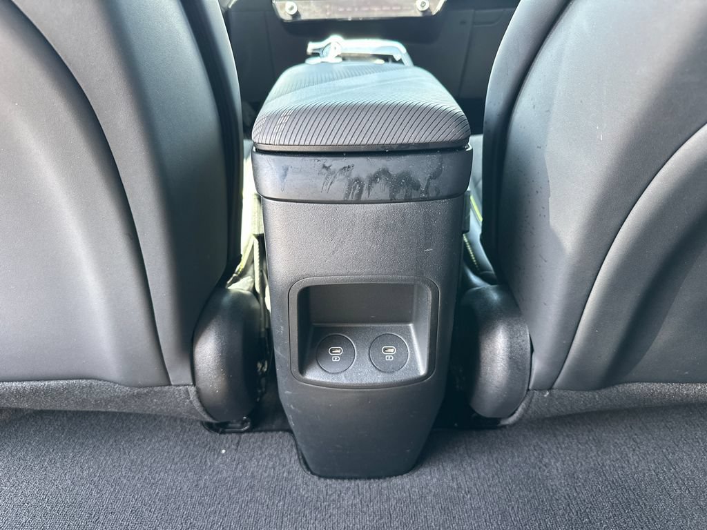 Used 2023  Kia GT image 23