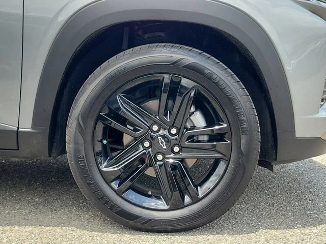2025 Chevrolet Trax Activ - Photo 6