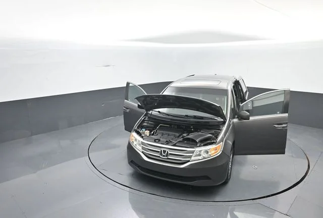 Used 2012 Polished Metal Metallic Honda EX-L image 40