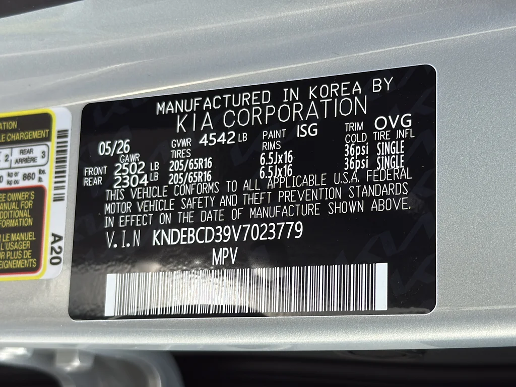 New 2027 Ivory Silver Kia LX image 28