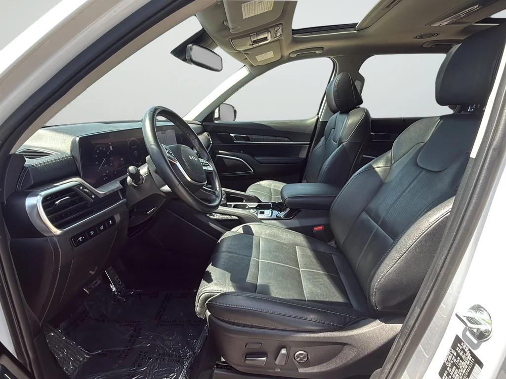 Certified Used 2023 White Kia SX image 10