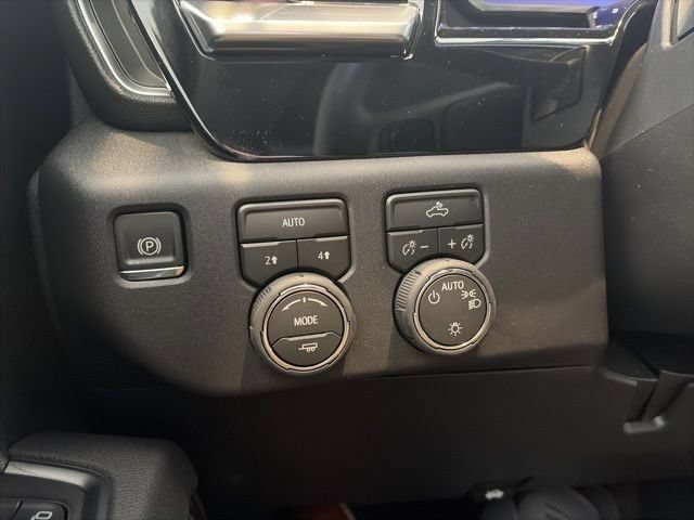 New 2026 Sterling Gray Metallic Chevrolet LT (2FL) image 34