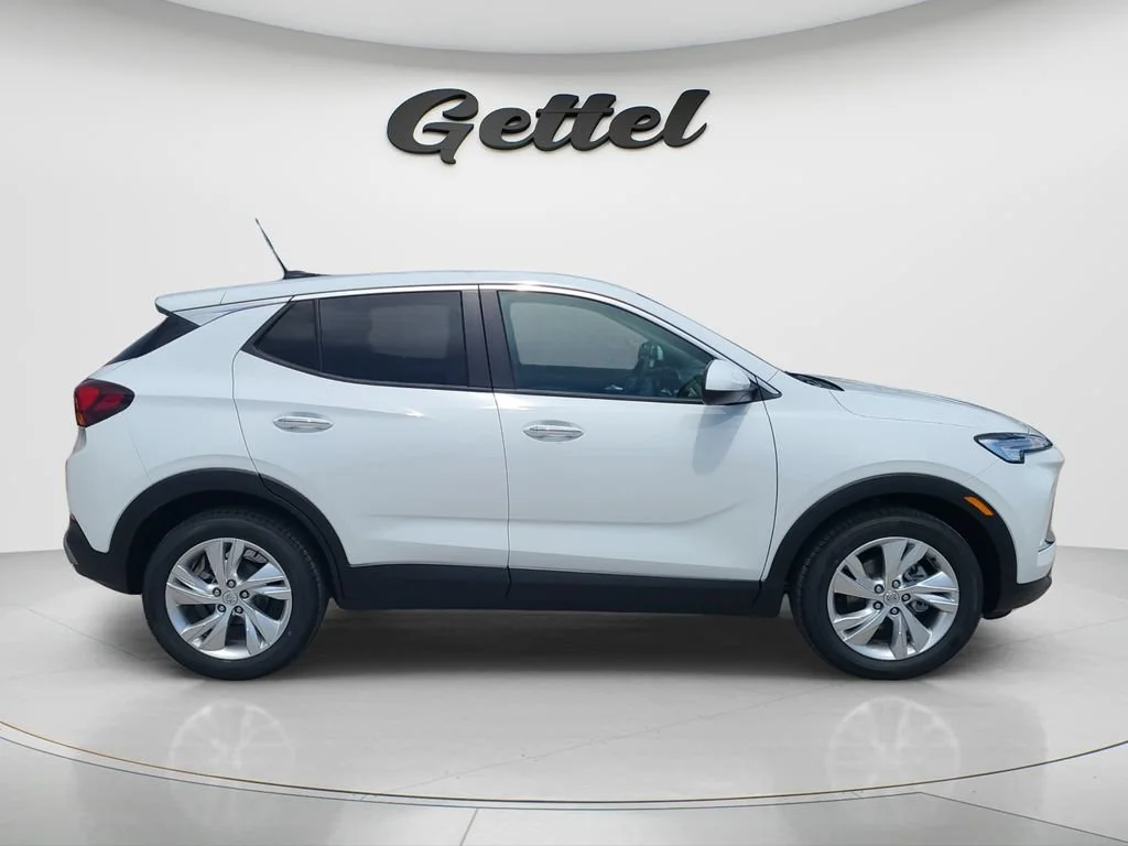 New 2026 Summit White Buick Preferred image 4