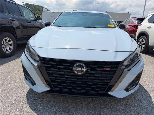 Used 2023 Gray Nissan 2.5 SR image 5