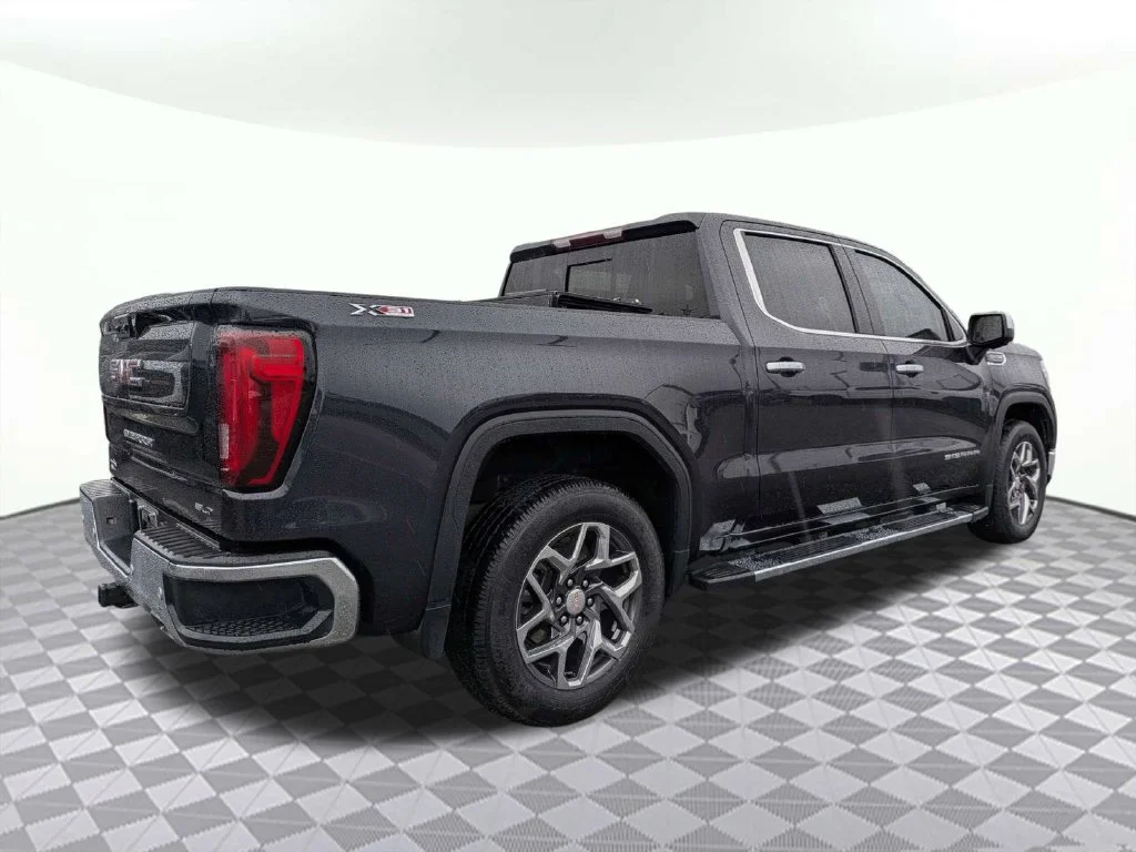 Certified Used 2024 Titanium GMC SLT image 3