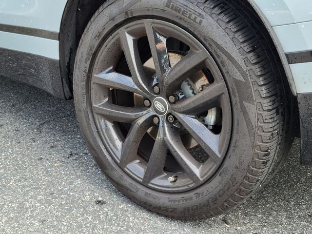 Certified Used 2024 Gray Land Rover Dynamic SE image 6