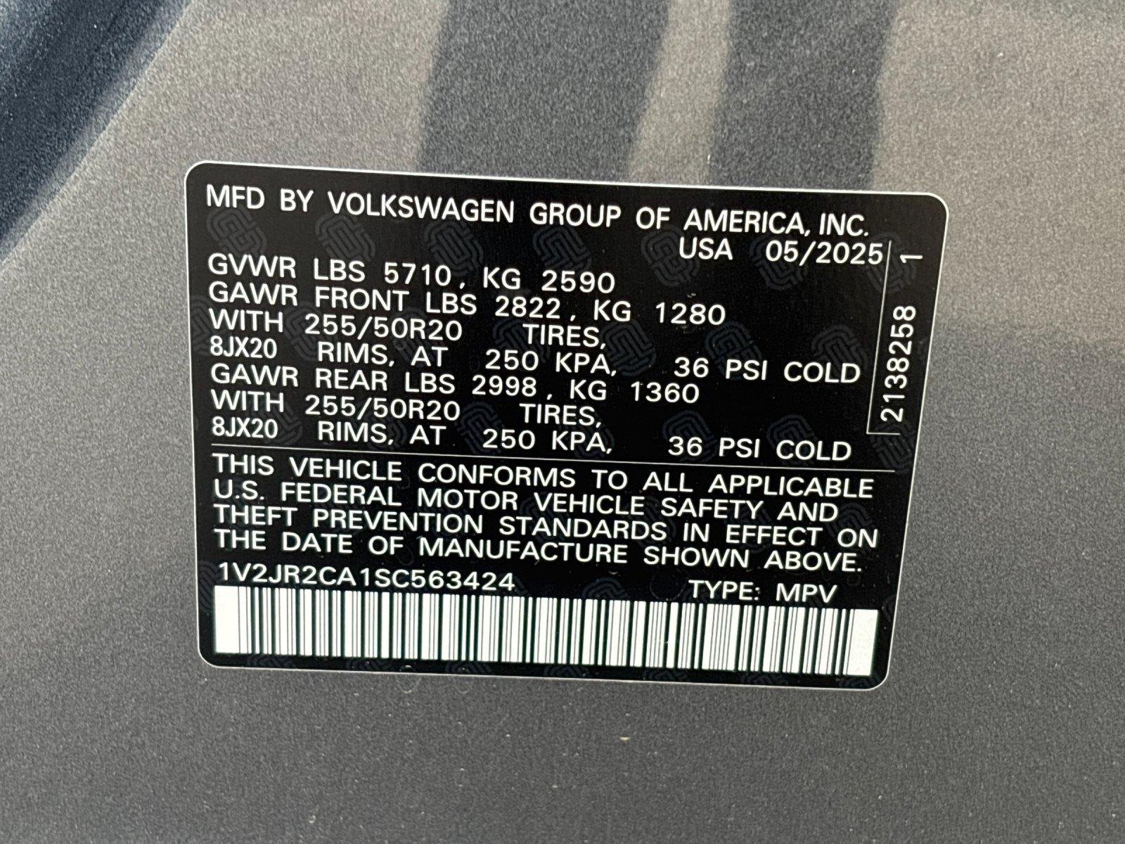 2025 Volkswagen Atlas SE w/Tech - Photo 12