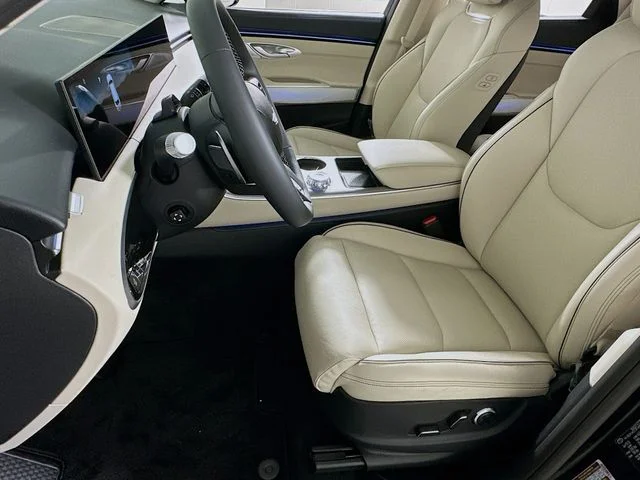 New 2026 Black Genesis 2.5T Advanced image 10