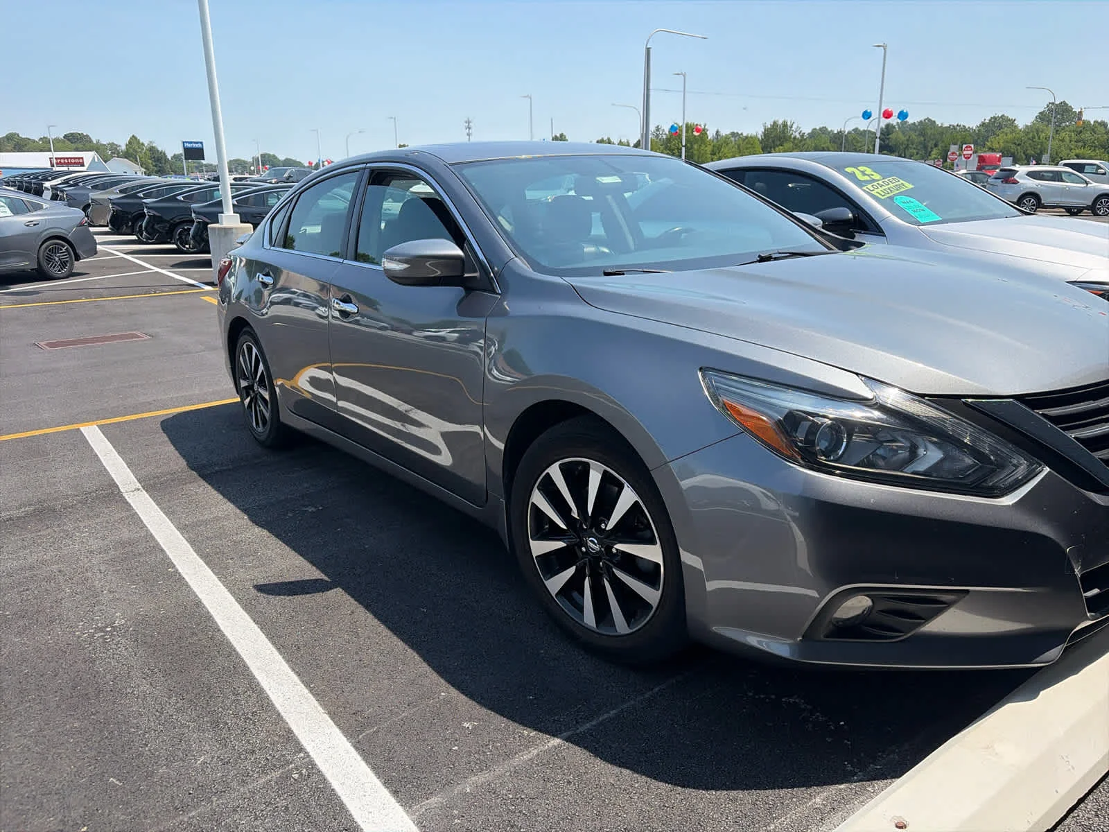 Used 2018 Gun Metallic Nissan 2.5 SL image 2