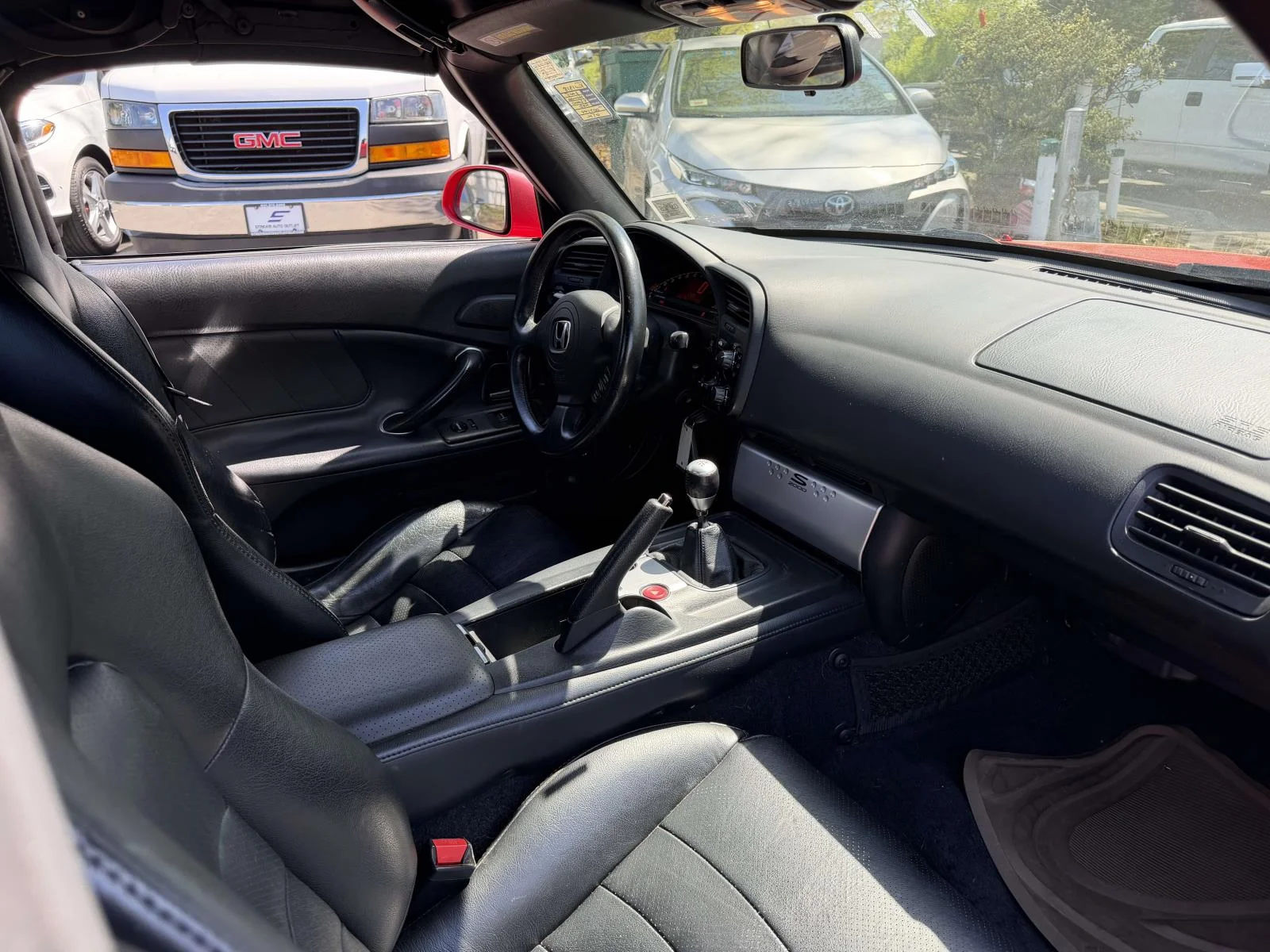 Used 2005 Red Honda Base image 12