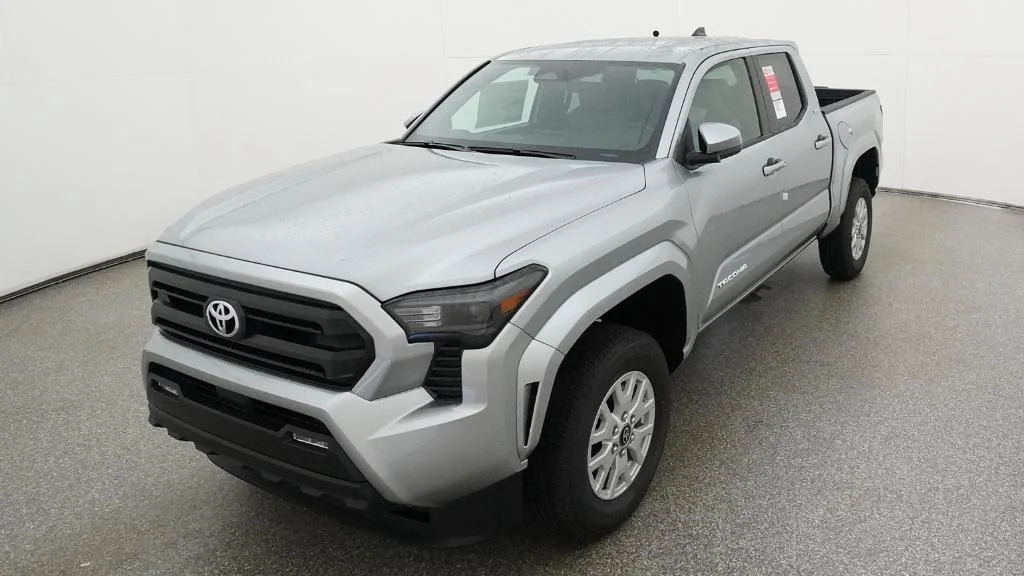 2026 Toyota Tacoma SR5 - Photo 17