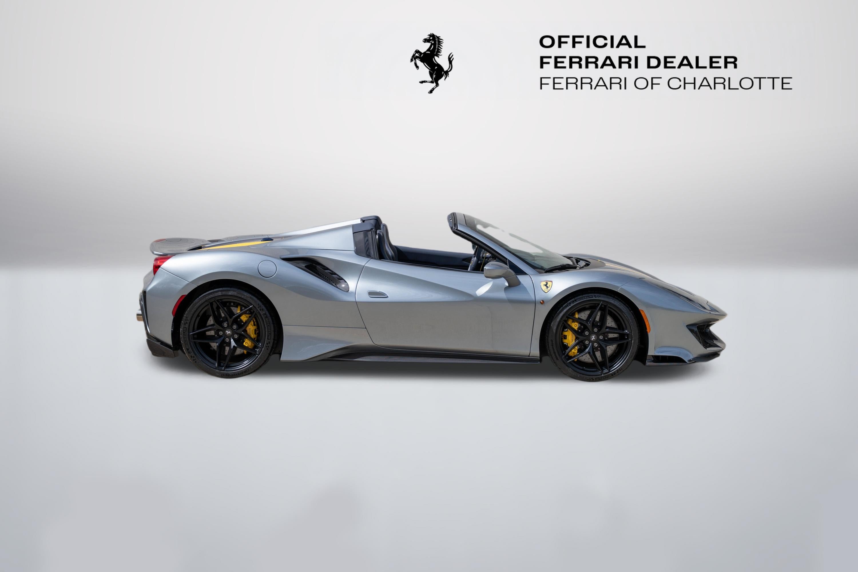 Used 2020 Grigio Titanio Metall Ferrari  image 7