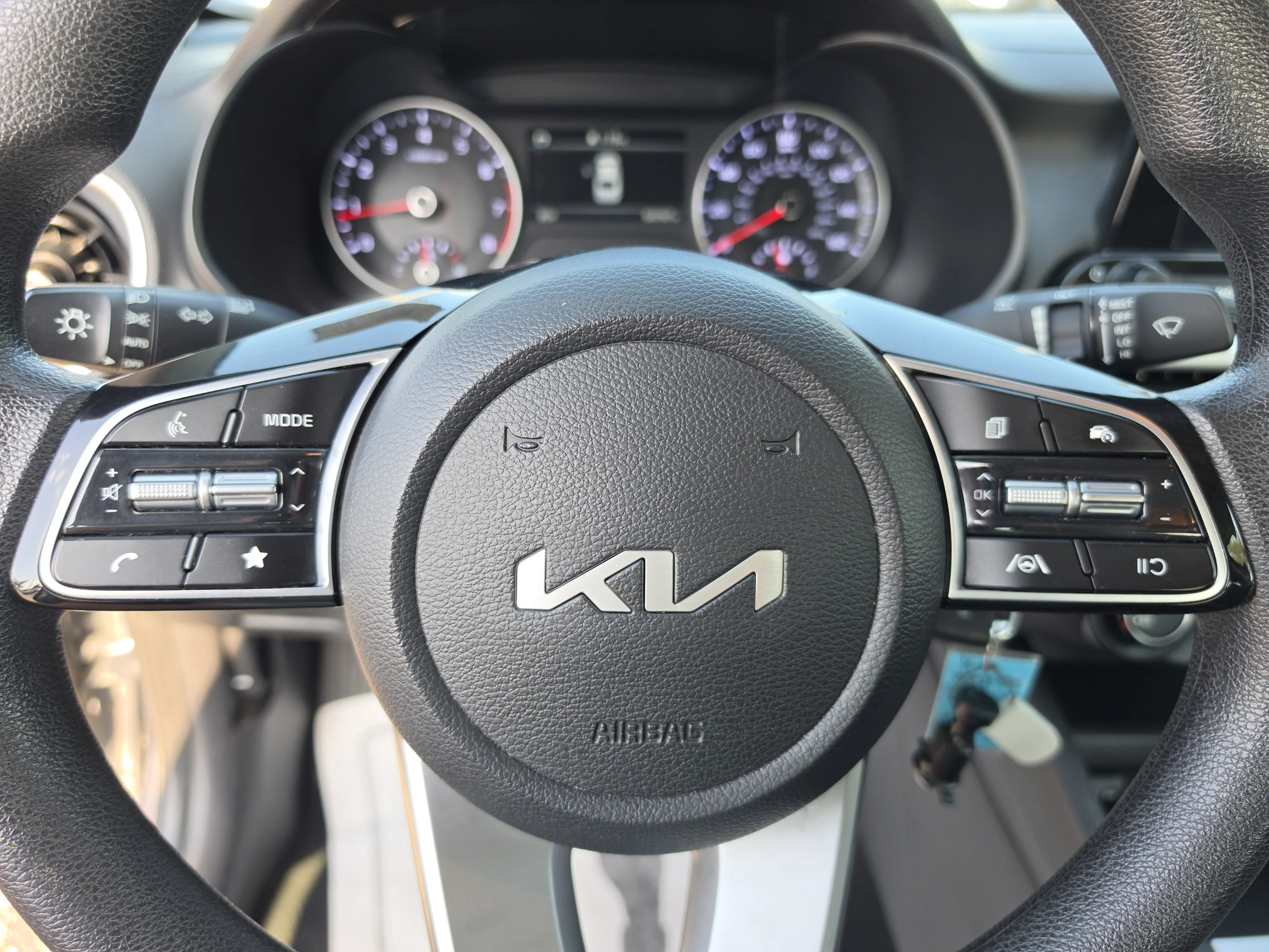 Used 2023 Gravity Gray Kia LXS image 32