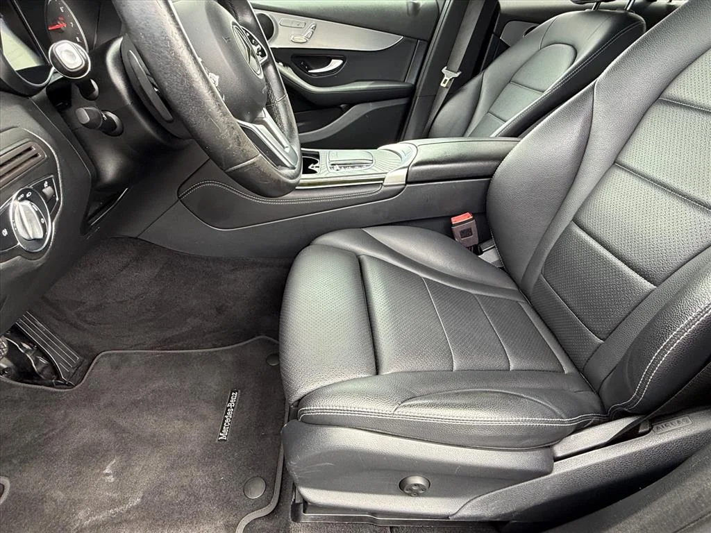 Used 2021 Black Mercedes-Benz GLC 300 image 13